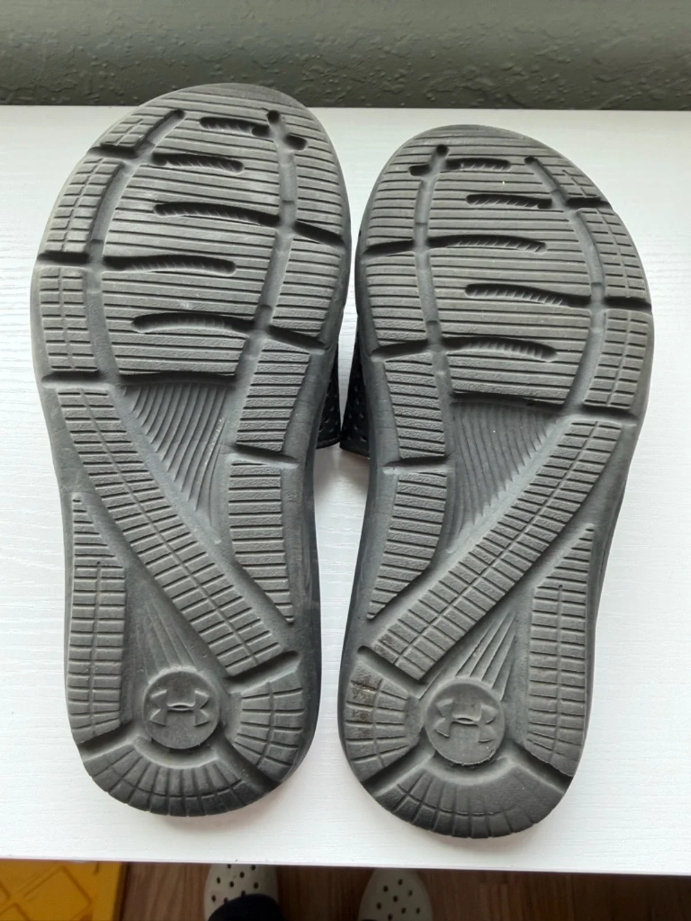 Under Armour Unite VI Adjustable Slide Sandals Black White Youth 3Y